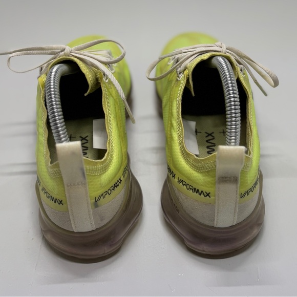 Women’s Nike Air VaporMax 2019 Volt Neon Yellow Running Shoes Size 7.5 - Picture 8 of 15